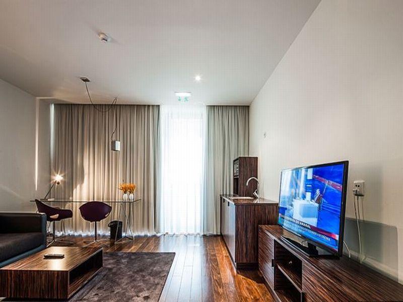 Executive Hotel Samba Луанда Екстериор снимка