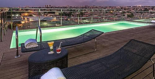 Executive Hotel Samba Луанда Екстериор снимка